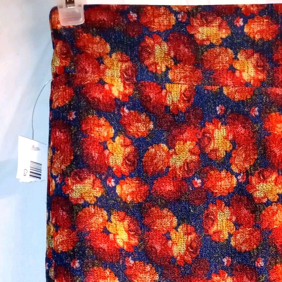 LuLaRoe Cassie skirt - Picture 2 of 2